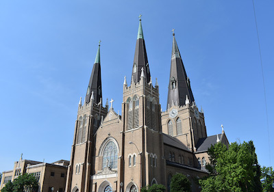 Holy Family Cathedral Churches In Tulsa to Visit on Easter